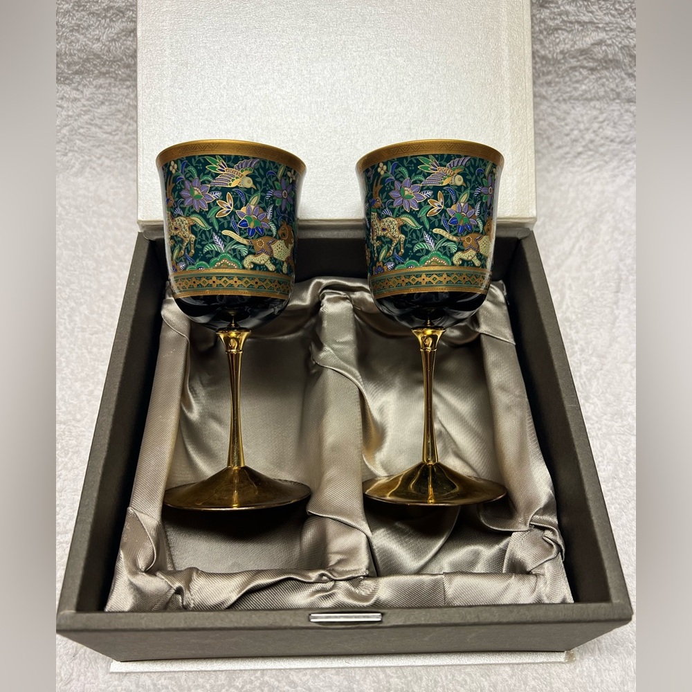🍷 Eclectique Kaikai Vintage Japanese Elephant Ceramic Wine Glasses 2 ps